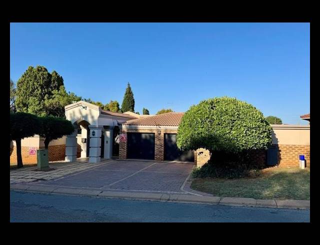 3 BEDROOM HOUSE FOR SALE IN GLENVISTA